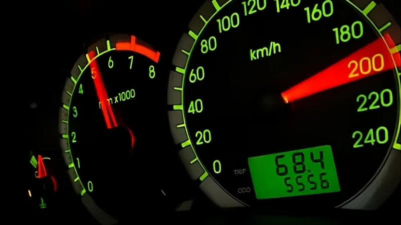 Resolva o erro “ER 1” no painel do seu Ford Focus
